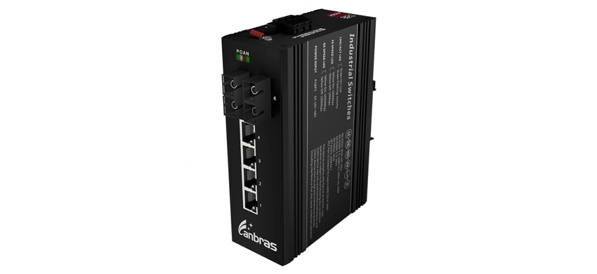 2x100Base-FX, 4x10/100Base-TX Industrial Ethernet Switch (PoE Optional)