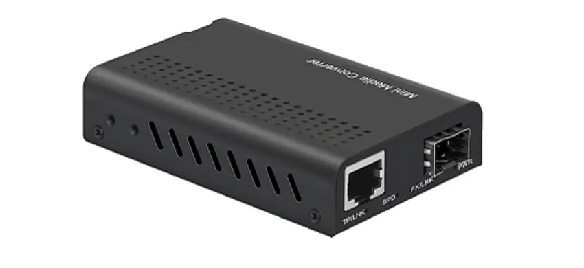 Miniature Fast Ethernet 10/100Base-TX to 100Base-FX Media Converter