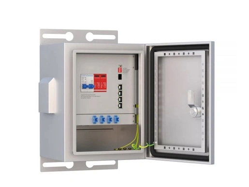 IP55 Outdoor Box, with Unmanaged Industrial Switch 1x1000 Base-X, 4x10/100/1000 Base-T PoE